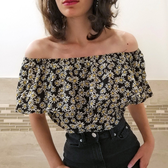 Forever 21 Tops - DAISIES OFF THE SHOULDER TOP